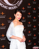 组图：刘烨助阵模特赛 周海媚转战内地高调签约