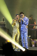 组图：黄家强给家驹亲笔信曝光 感性称现在很好