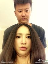 组图：张歆艺自毁形象露双下巴晒龅牙