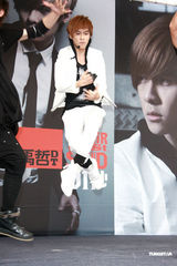 高清组图：唐禹哲挥汗劲舞大声宣布I'm Back