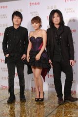 幻灯：北京流行音乐典礼红毯 梁静茹婚后首次亮相