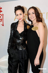 幻灯组图：Amanda S着黑色皮衣 帅气现身品牌发布会