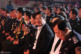 组图：《八仙过海》走进北京巡特警总队共迎新春