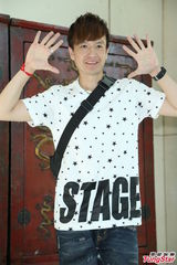 组图：吴宗宪为爱徒站台 遭调侃收入缩水