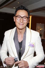 组图：廖碧儿贺旧爱陈豪当爹 安享现况不急拍拖