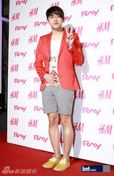 组图：SJ少女时代等明星出席某服饰品牌活动