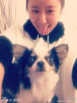 策划：卖萌耍宝手册揭秘 嘟嘴吐舌扮萝莉