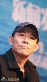 李连杰携《海洋天堂》大连宣传 放映现场感动多