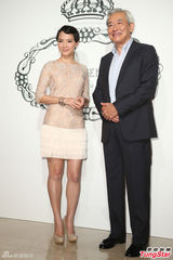 李心洁否认为梁洛施牵线 谈王菲：婚姻需包容