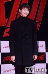 组图：金亚中朱元宣传《Catch Me》接受测谎