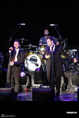 组图：西城男孩台北开唱 传明年将暂别歌坛