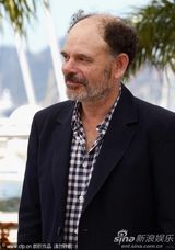 高清：《勒阿弗尔》见面会 老影后卡蒂红裙耀眼