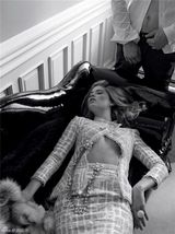 组图：荷兰超模杜晨-科洛斯性感杂志写真秀风情