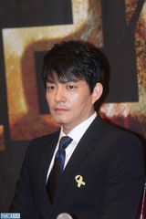 独家高清：金在中林时完帅气宣传《Triangle》