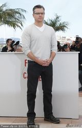 组图：《烛台背后》道格拉斯携手马特达蒙亮相