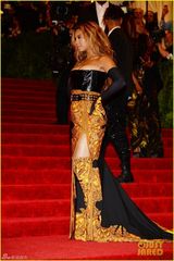 高清图：大都会朋克派对众星个性礼服狂野性感