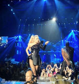 组图：Lady GaGa香港开唱 圈内众星纷纷“朝圣”