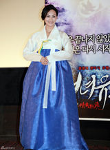 高清组图：新《倩女幽魂》韩国首映 刘亦菲穿韩服