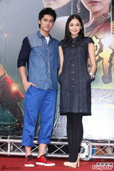 组图：刘诗诗胡歌亮相 蒋劲夫帅气娜扎美艳