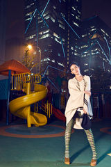 幻灯图集：刘亦菲杂志写真 秀窈窕身材长发飞舞