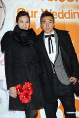 组图：歌手阿BEN闪婚现场热吻 罗志祥江美琪祝贺