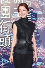 组图：欧阳妮妮着靓装亮相否认200元炒新闻