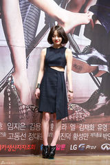 独家高清：李珉廷朱相昱等宣传《单身女》