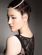 组图：刘筱筱转型珍珠少女 高贵写真星味十足 