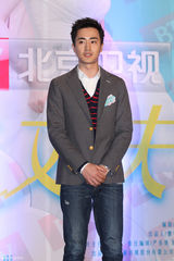 组图：《大丈夫》展翁婿大战 李小冉色诱王志文