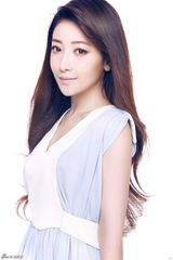 组图：陈紫函恬静优雅写真女人味十足