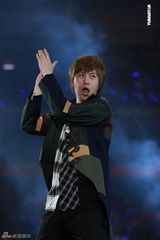 组图：五月天鸟巢开唱十万歌迷共创奇迹