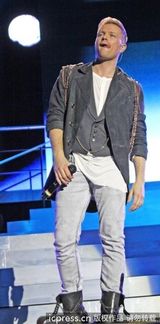 组图：西城男孩英国告别巡演 深情放歌魅力不减