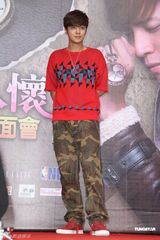 组图：罗志祥不满“乱伦”话题当众黑脸