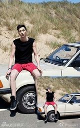 组图：男模微博征婚被揭穿 神级PS惊呆网友