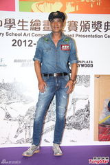 组图：任达华自曝心仪买楼保值 拒绝借贷