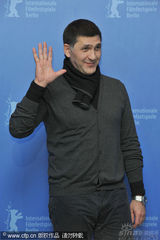 幻灯图集：《如何结束夏天》记者会 俄罗斯型男斗帅