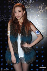 组图：阿Sa拒与陈伟霆同拍戏 容祖儿为身材学泰拳 