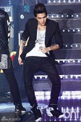 组图：韩团TeenTop以首尔为起点展开世界巡演