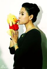 组图：新《水浒传》“孙二娘”何佳怡拍可爱写真