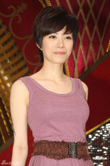 组图：徐怀钰正式宣告复出 上猪哥亮节目收4千元