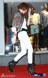 组图：SJ少女时代等明星出席某服饰品牌活动