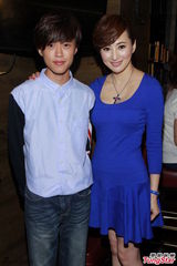 组图：关楚耀露股床战罗霖 陶杰跨界首执导筒