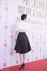 组图：高圆圆许晴粉嫩扮靓 频撩发优雅