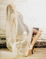 组图：韩团f(x)队长宋茜变忧伤芭蕾公主