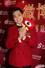 组图：张智霖拍亲热戏不报备 乐易玲支持峥泽恋