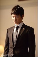 组图：堺雅人《半泽直树》大热 坛蜜性感出镜