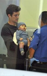 高清组图：布鲁姆变24孝老爸 模特老妈变甩手掌柜