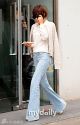 组图：崔江熙SJ等出席服装品牌新品发布会