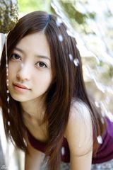 组图：逢泽丽奈夏日写真比基尼秀身材