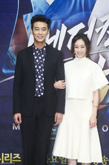 独家：权相佑珉豪帅气撑新剧 郑丽媛白衣个性